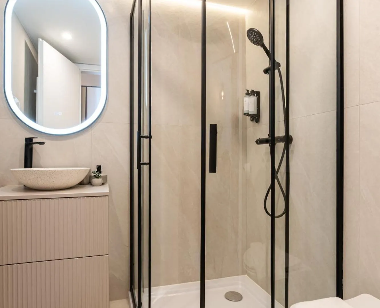 E22 - Boutique Apartments, Best Location By Bqa Budapest 0*,  Hungría